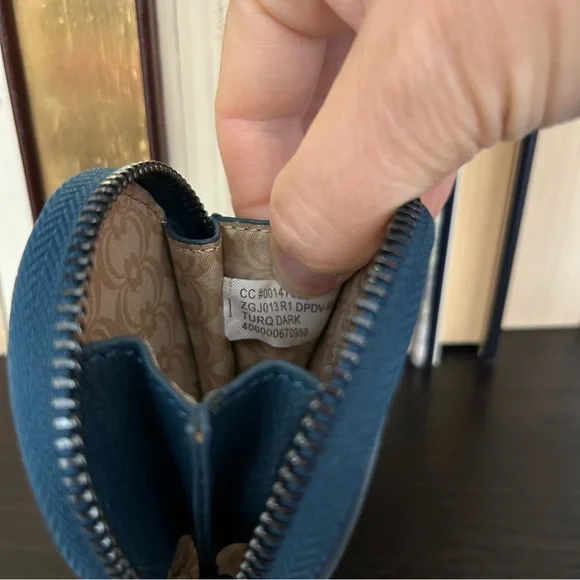 Blue and Beige Patterned Coin Purse/Bag Charm - Picture 7 of 9